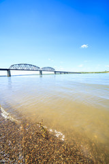 Fototapeta na wymiar Beautiful, wide Missouri River