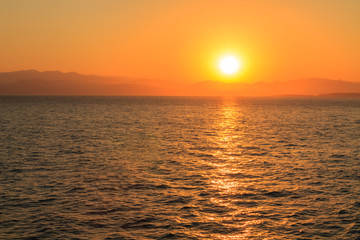 Obraz premium Beautiful sunrise on the beach in Corfu