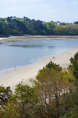 Strand von Questelan bei Riec-sur-Bélon in Vogelperspektive