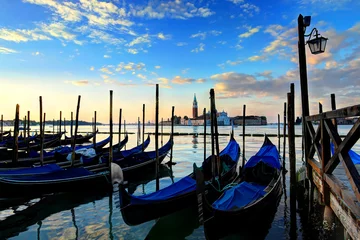 Fototapeten Venedig Sonnenaufgang © catalinlazar
