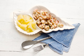 octpous with boiled potatoes recipe