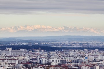 Fototapeta na wymiar View of the city of Lyon with Alps mountains