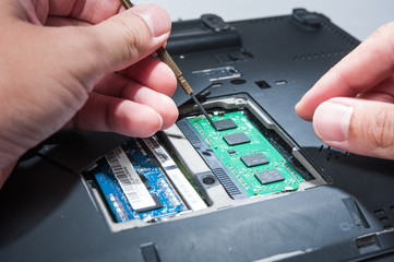 Self install RAM circuit in computer labtop