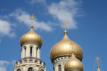 Fototapeta na wymiar Romanov church domes