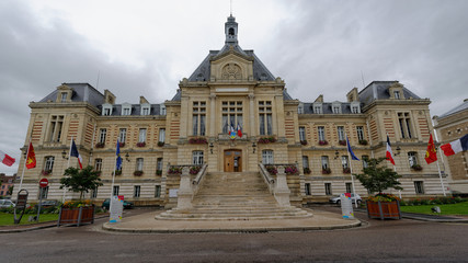 Fototapeta na wymiar Hôtel de ville d’Evreux (27)
