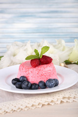 Round shaped cake with berries