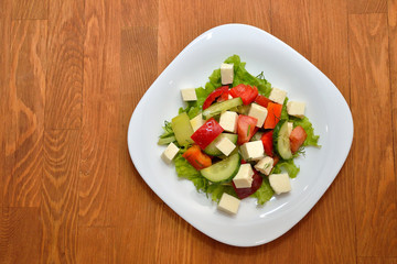 Греческий салат с адыгейским сыром