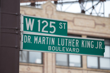 Obraz premium Martin Luther King Jr. blvd street sign in Harlem NYC
