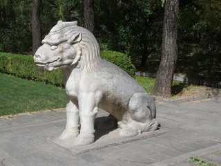 Sitzender Tiger an den Ming Gräbern