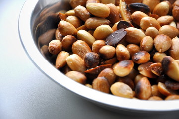 roasted almonds
