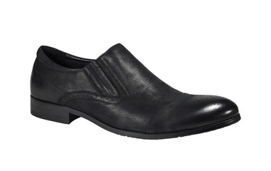 One men’s shoe