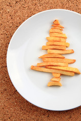 christmas tree from the potatoes chips