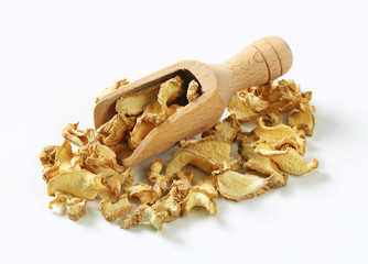 Dried ginger slices