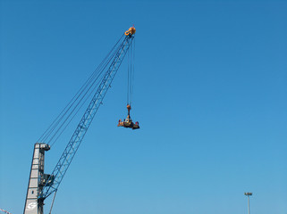 Old crane © francescocimato