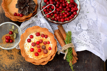 cranberries tart with white chocolate mousse