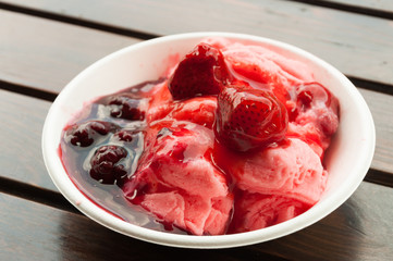 delicious frozen berry dessert