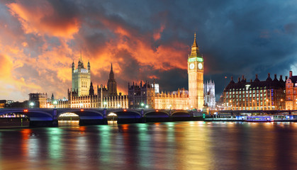 Fototapeta na wymiar Big Ben and Houses of Parliament at evening, London, UK