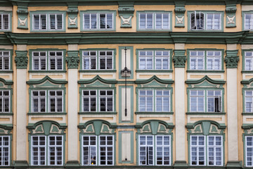 historische Hausfassade in der Kleinseite von Prag