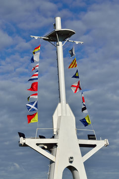Mast and maritime signal flags