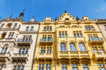 Fototapeta na wymiar historische Hausfassaden in der Prager Neustadt
