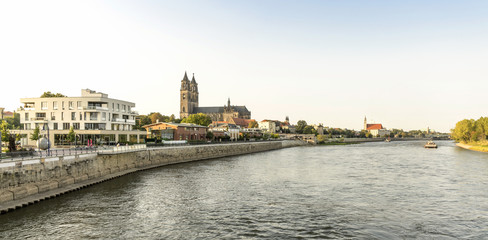 Fototapeta premium Magdeburg - DOM - Elbpanorama