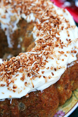 Bundt cake with icing
