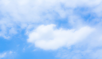 blur white cloud and blue sky background image