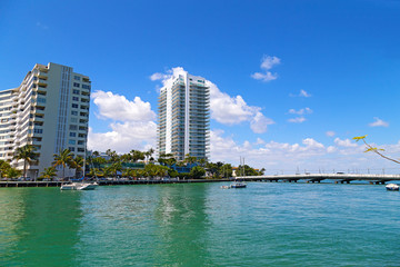 Fototapeta premium Miami Beach waterfront with anchored yachts near the bridge.