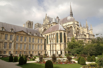 Fototapeta na wymiar cathédrale de reims