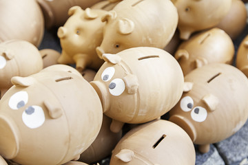 Ceramic piggy bank