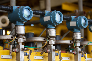 Pressure transmitter in oil and gas process