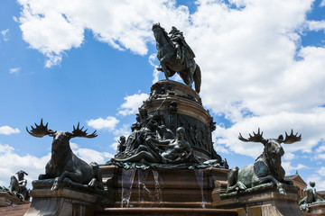 George Washington statue in front of Philadelphia art museum