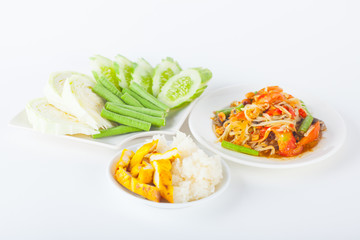 Papaya salad (som tum Thai) with sticky rice and grilled chicken