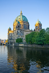 Fototapeta na wymiar Berliner Dom over the Spree river, Germany