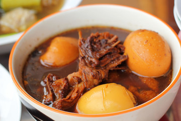 Pork leg with gravy sauce