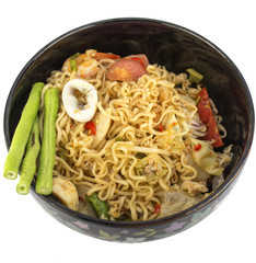 Spicy noodle salad