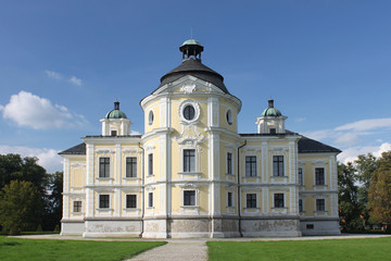 Fototapeta na wymiar Zamek Kravaře- Krawarze