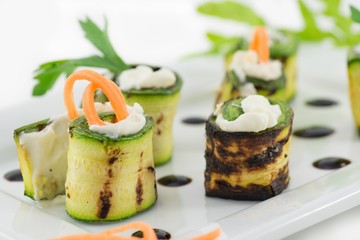 grilled zucchini rolls with cheese