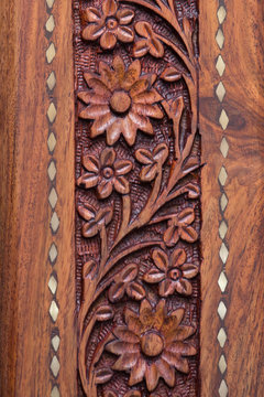 Wood Craving With Flower Pattern