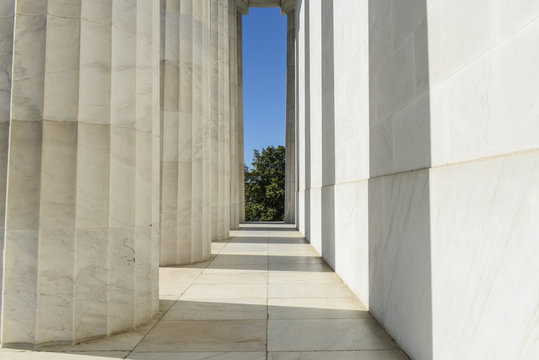 Pillars of the Lincon Memorial