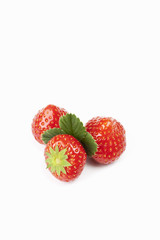 Erdbeeren auf weissem Untergrund