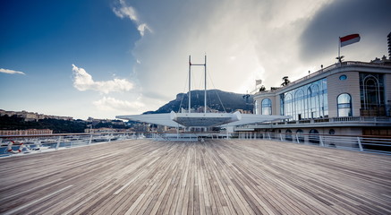 Naklejka premium Empty wooden pier