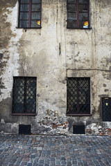 Fototapeta na wymiar Background of old wall with windows