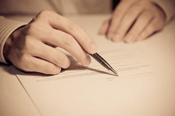 signing finance contract