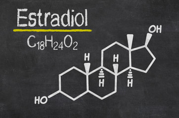 Schiefertafel mit der chemischen Formel von Estradiol