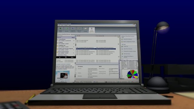 デスクの上のノートパソコン