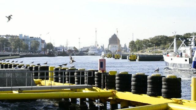 Hafen von Kohlberg, Polen mit Fischerboot