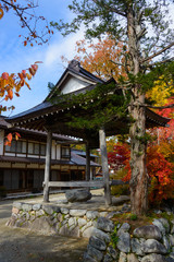 Obraz premium Historic Village of Shirakawa-go in autumn Akiba shrine