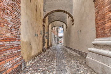 Fototapeta na wymiar alley in Italian old town