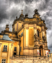 Fototapeta na wymiar St. George's Cathedral in Lviv, Ukraine